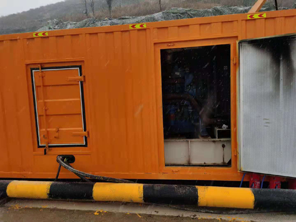 鄂城发电机出租 柴油发电机组电压低报警怎么办？