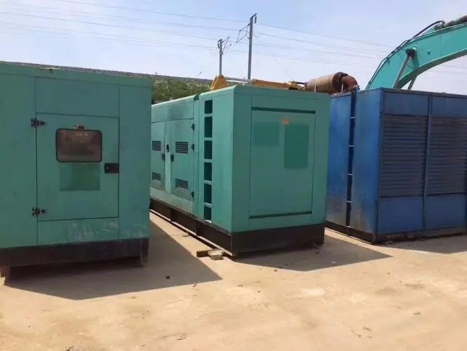 鄂城柴油发电机组的电压和功率之间有什么关系？